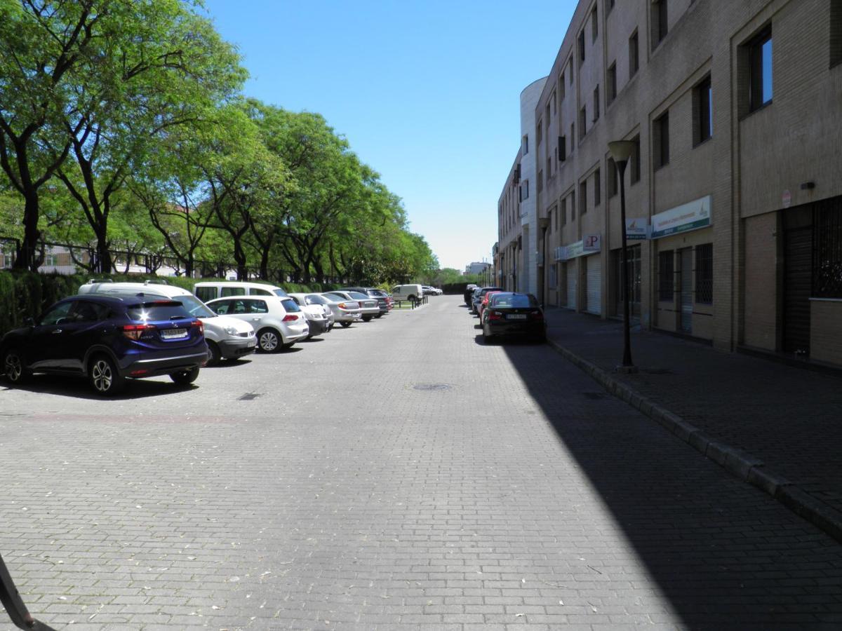 Apartamento Fibes-Congresos Parking Gratis Sevilla Eksteriør billede